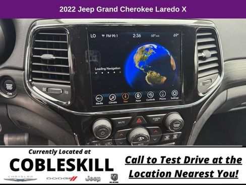 Used 2022 Jeep Grand Cherokee Laredo AWD/4WD image 17