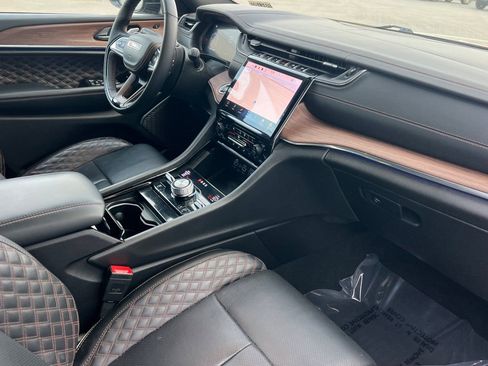 Used 2023 Jeep Grand Cherokee L Summit w/ Advanced Protech Group IV image 17