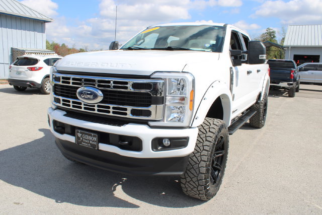 Used 2024 Ford F250 XLT w/ FX4 Off-Road Package AWD/4WD image 3