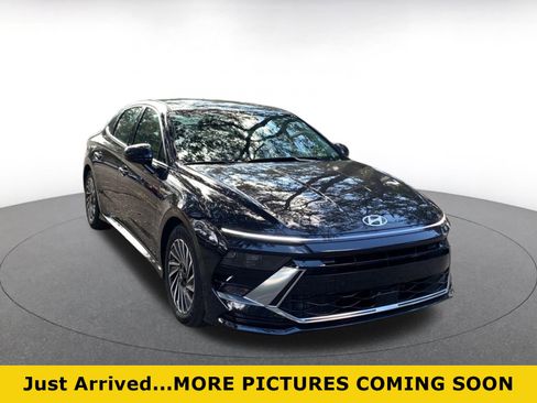 Used 2025 Hyundai Sonata SEL image 1
