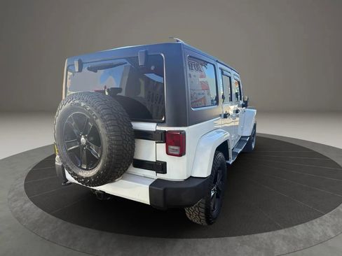 Used 2016 Jeep Wrangler Unlimited Sahara w/ Dual Top Group image 6