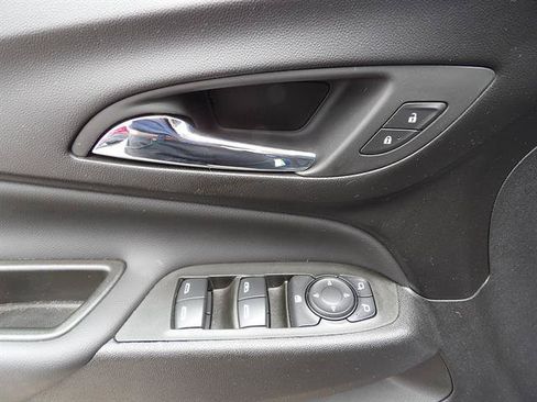 Used 2024 Chevrolet Equinox LT FWD image 12
