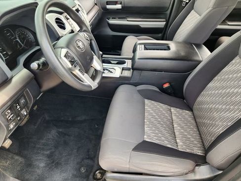 Used 2021 Toyota Tundra SR5 w/ SR5 Upgrade Package AWD/4WD image 9