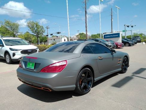 Used 2015 Mercedes-Benz SL 550 image 10