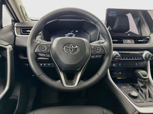 Certified 2025 Toyota RAV4 Limited w/ Advanced Technology Package AWD/4WD image 33