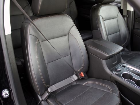 Used 2020 Chevrolet Traverse Premier image 40