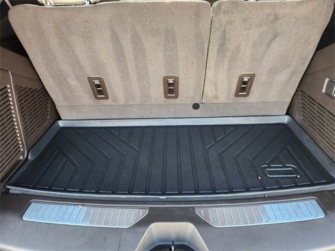 Used 2021 Chevrolet Tahoe Z71 w/ Z71 Signature Package image 32