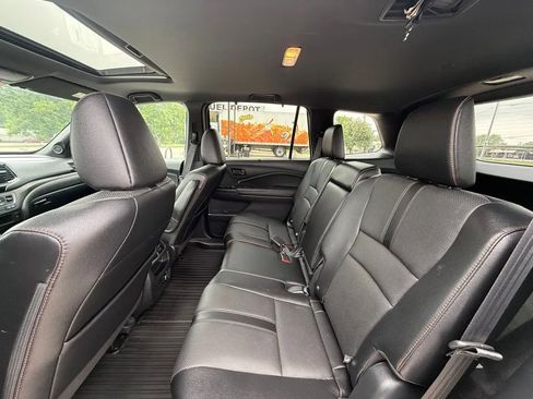 Used 2022 Honda Passport TrailSport image 12