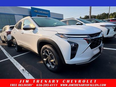 New 2025 Chevrolet Trax LT w/ Sunroof Package