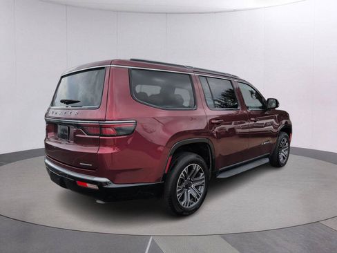 Used 2024 Jeep Wagoneer Series II AWD/4WD image 7