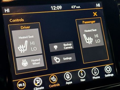 Used 2020 Jeep Grand Cherokee Altitude image 21