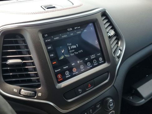 Used 2020 Jeep Cherokee Trailhawk w/ Cold Weather Group AWD/4WD image 14