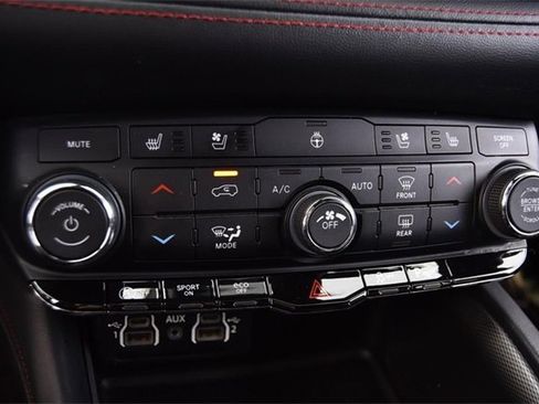 Used 2024 Dodge Durango GT image 16