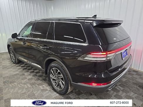 Used 2022 Lincoln Aviator AWD w/ Elements Package image 9