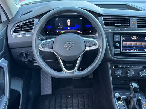 Used 2022 Volkswagen Tiguan S image 14
