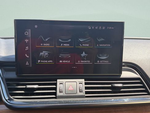 Used 2021 Audi Q5 2.0T Premium AWD/4WD image 15