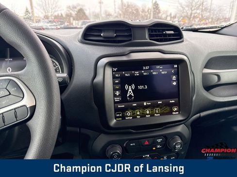 Used 2023 Jeep Renegade Latitude image 15