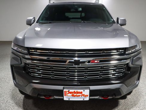 Used 2022 Chevrolet Suburban Z71 w/ Z71 Off-Road Package AWD/4WD image 4