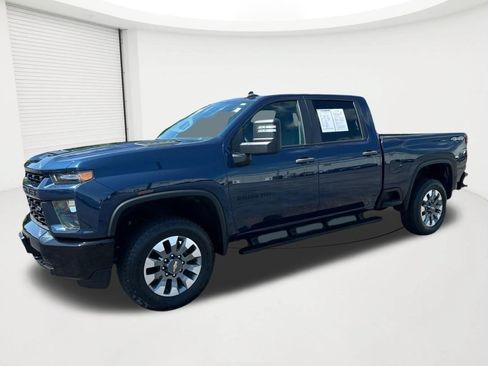 Used 2022 Chevrolet Silverado 2500 Custom w/ Custom Value Package AWD/4WD image 1