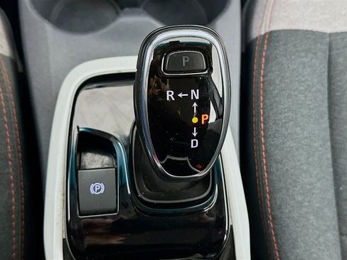 Used 2019 Chevrolet Bolt LT image 23