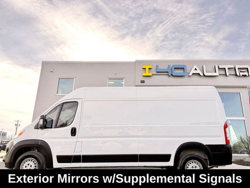 Used 2024 RAM ProMaster 2500 w/ Convenience Group FWD image 12