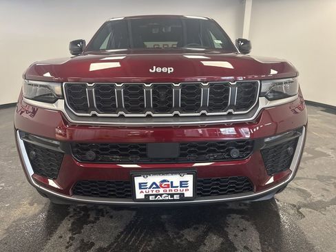 New 2026 Jeep Grand Cherokee Limited w/ Luxury Tech Group II image 4