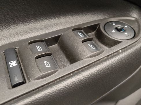 Used 2018 Ford Escape S FWD image 27