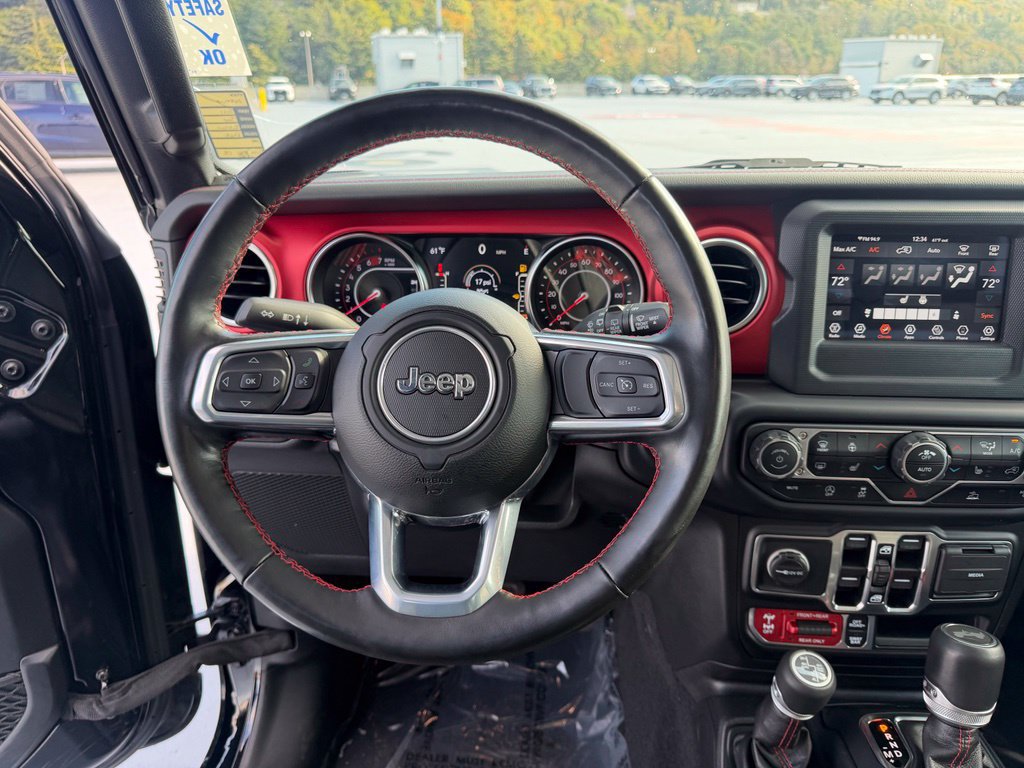 Used 2021 Jeep Wrangler Unlimited Rubicon w/ Cold Weather Group AWD/4WD image 13