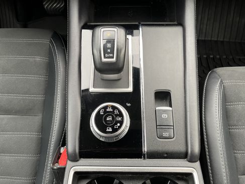 Used 2024 Mitsubishi Outlander SE AWD/4WD image 27