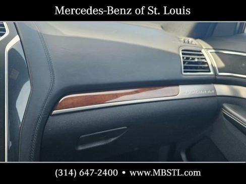 Used 2019 Ford Explorer Platinum AWD/4WD image 38