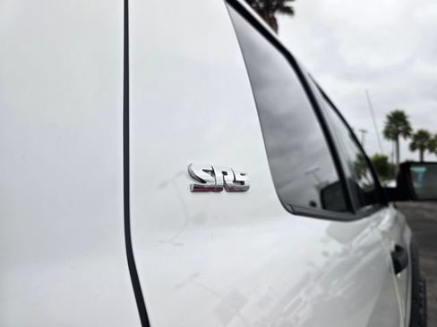 Used 2017 Toyota Tundra SR5 RWD image 14