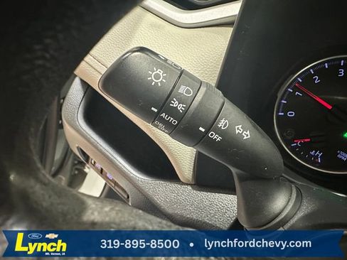 Used 2021 Toyota RAV4 XLE AWD/4WD image 15