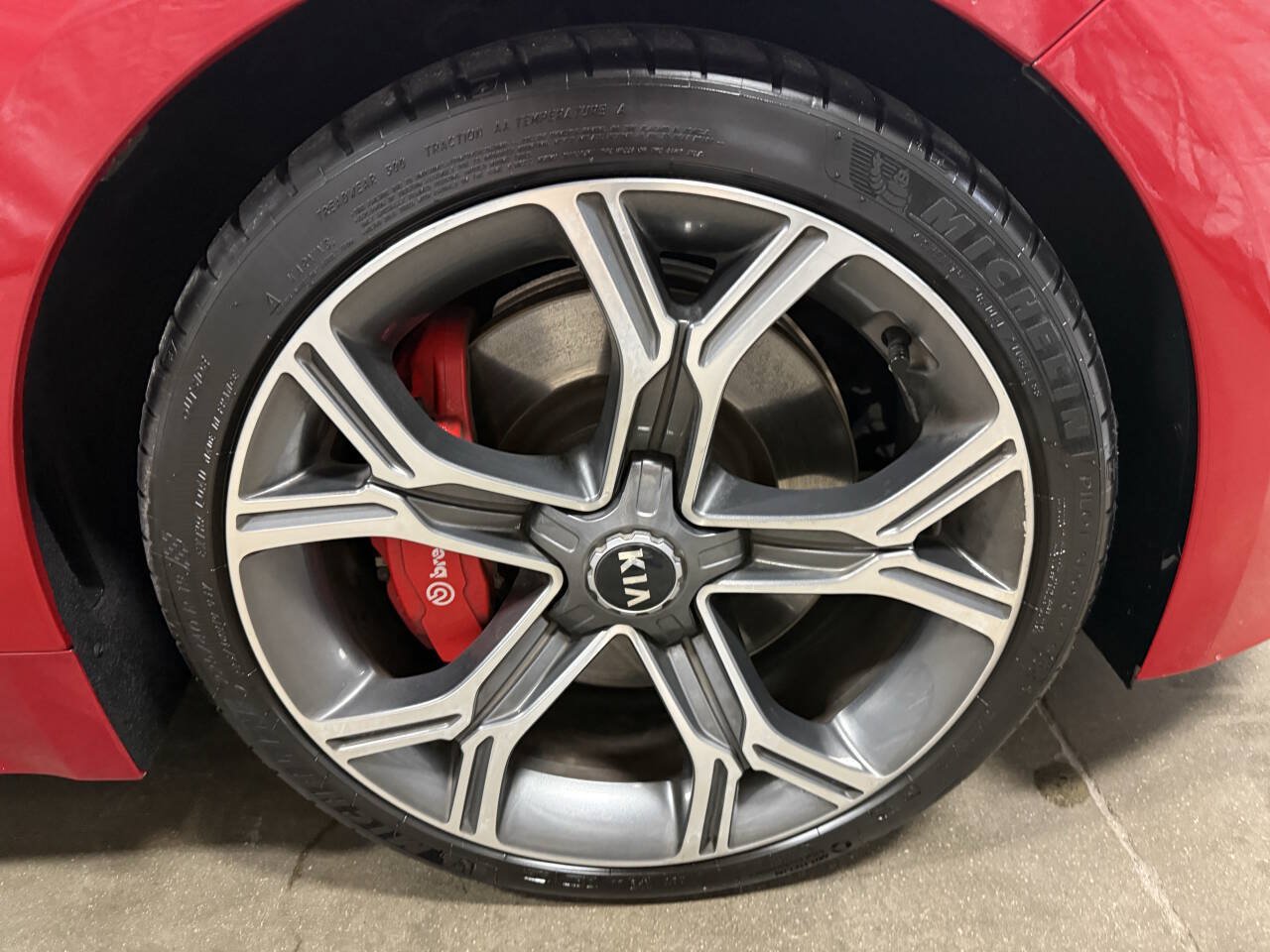 Used 2018 Kia Stinger GT2 AWD/4WD image 8