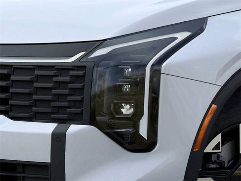 New 2026 Kia Sportage LX image 10