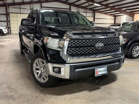 Used 2018 Toyota Tundra SR5 image 1