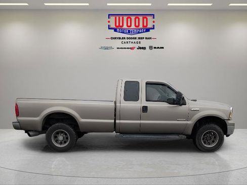 Used 2006 Ford F250 4x4 SuperCab Super Duty image 5