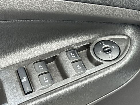 Used 2017 Ford Escape SE AWD/4WD image 14