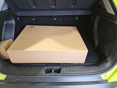 Used 2025 Hyundai Kona Limited image 25