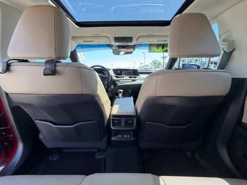 Used 2019 Lexus ES 350 w/ Premium Package FWD image 12
