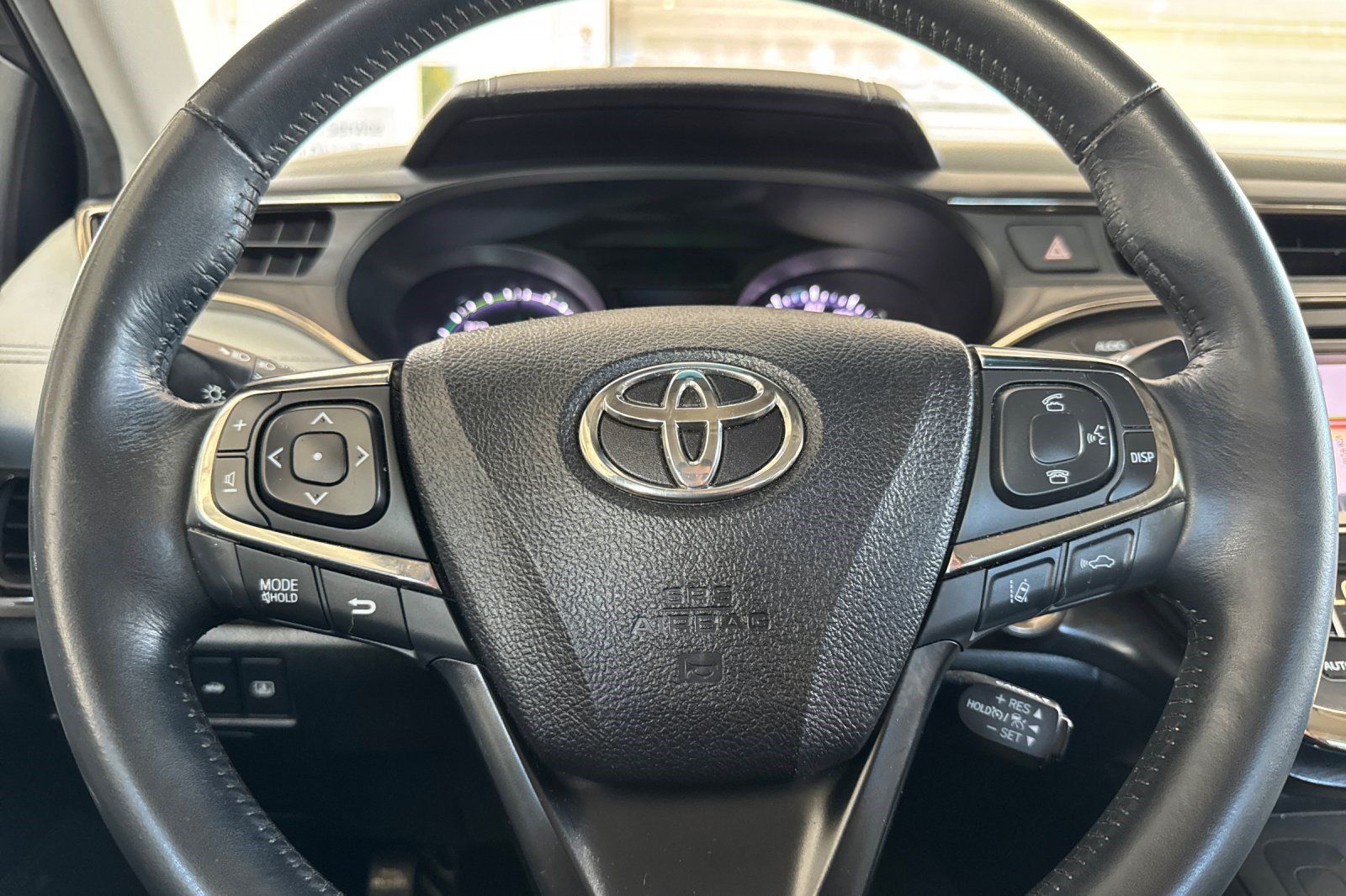 Used 2016 Toyota Avalon Limited FWD image 30