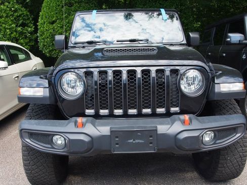 Used 2022 Jeep Gladiator Mojave w/ Cold Weather Group AWD/4WD image 3