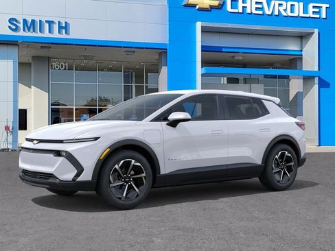 New 2026 Chevrolet Equinox EV LT w/ Comfort Package AWD/4WD image 2