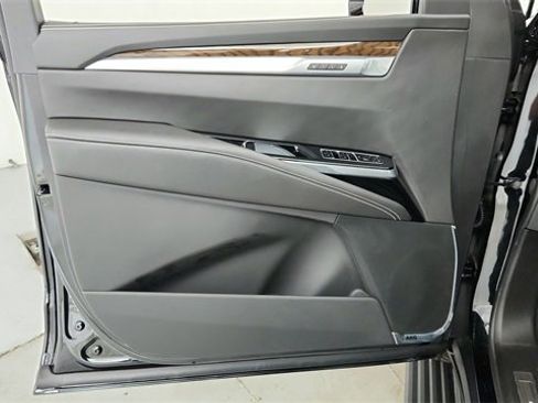 Certified 2025 Cadillac Escalade ESV Sport Platinum w/ LPO, ONYX Package image 11