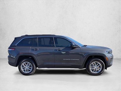 New 2025 Jeep Grand Cherokee Laredo X w/ Luxury Tech Group I image 4