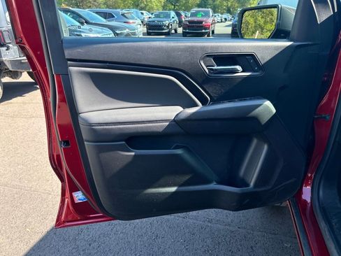 Certified 2024 Chevrolet Colorado LT w/ LT Convenience Package II image 22