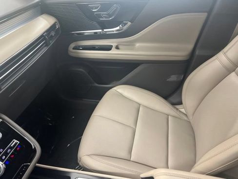 Certified 2022 Lincoln Corsair AWD w/ Equipment Group 101A image 20