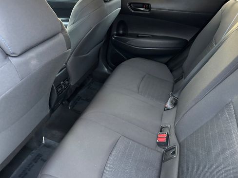 Used 2024 Toyota Corolla Cross SE image 12