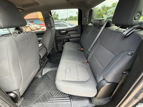 Used 2021 Chevrolet Silverado 1500 Custom w/ LPO, Dark Essentials Package RWD image 17