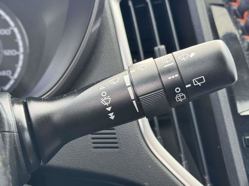 Used 2019 Subaru Crosstrek 2.0i Premium image 24