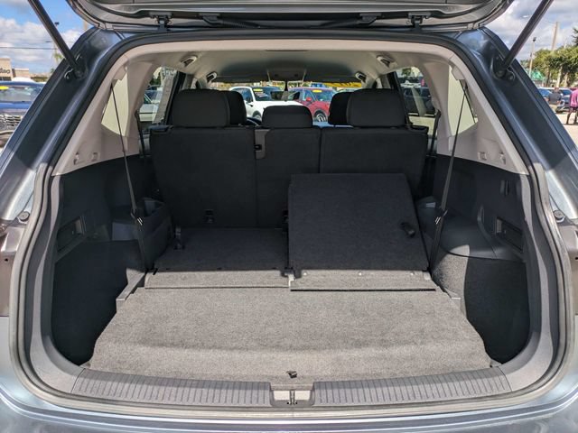 Used 2019 Volkswagen Tiguan S w/ Driver Assistance Package FWD image 13